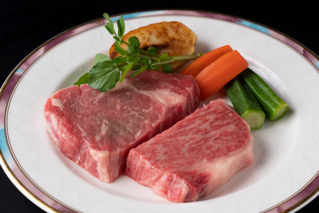 飛騨牛A5 サーロインステーキ+オージービーフ ステーキ